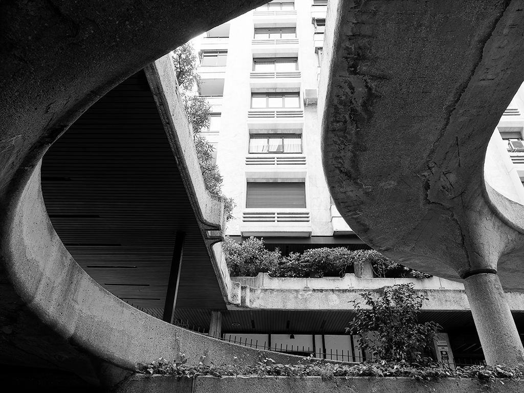 Brutalismo. Conjunto Galaxia.