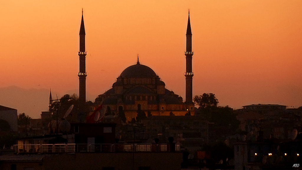 Estambul. Las mezquitas pueblan el perfil urbano